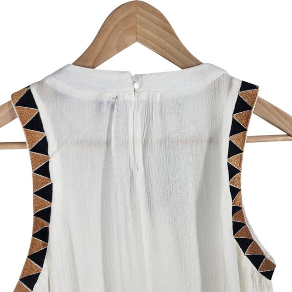 NEW Blue Rain‎ Francesca's White Sleeveless Top Triangle Design Size S - Picture 3 of 6